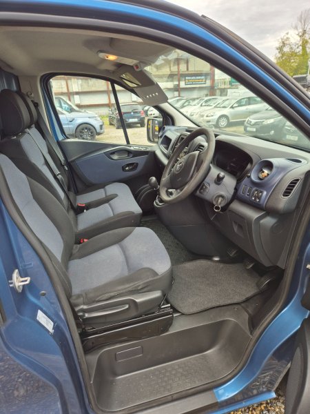 2017 Opel Vivaro - photo 11