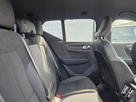 2022 Volvo XC40 - photo 11