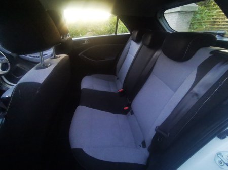 2016 Hyundai i20 - photo 15