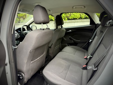 2018 Ford Focus - photo 19
