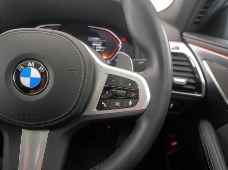 2025 BMW 8-Series - photo 18
