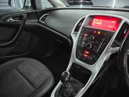 2015 Opel Astra - photo 9