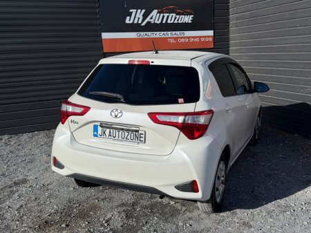 2017 Toyota Yaris - photo 4