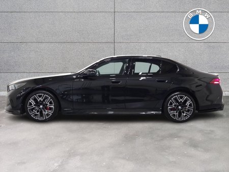 2026 BMW 5-Series - photo 3