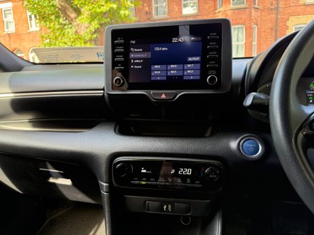 2022 Toyota Yaris - photo 18