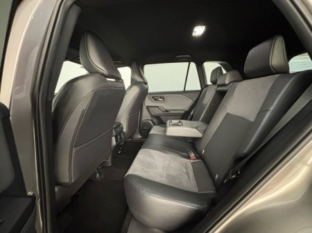 2027 Toyota RAV4 - photo 7