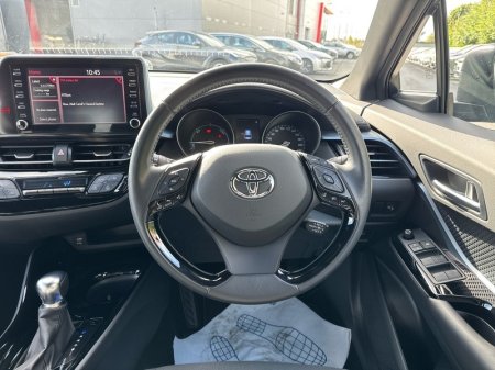 2022 Toyota C-HR - photo 9