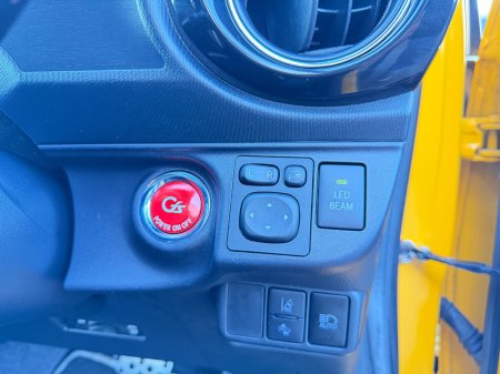 2016 Toyota Aqua - photo 18