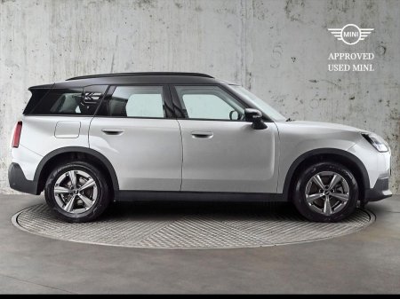2025 Mini Countryman - photo 23