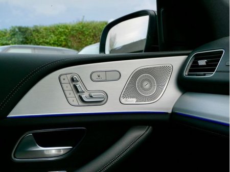 2025 Mercedes-Benz GLE - photo 22
