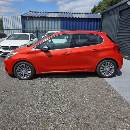 2017 Peugeot 208 - photo 9