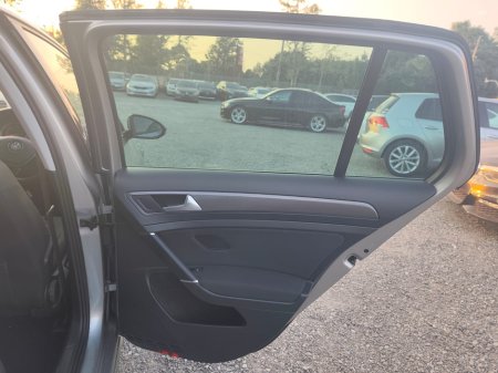 2019 Volkswagen Golf - photo 12