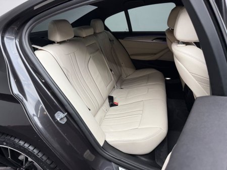2018 BMW 5-Series - photo 13