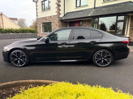 2022 BMW 5-Series - photo 4