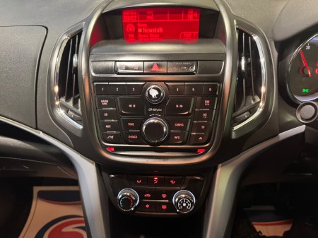 2015 Vauxhall Zafira - photo 18