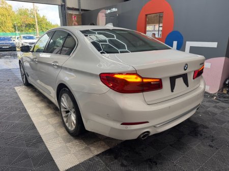 2017 BMW 5-Series - photo 5