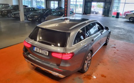 2018 Mercedes-Benz E-Class - photo 2