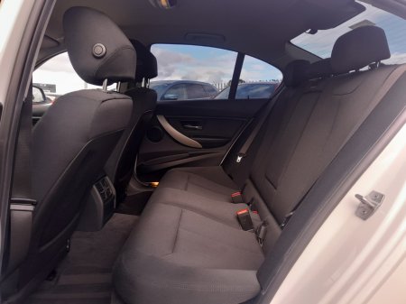 2017 BMW 3-Series - photo 14