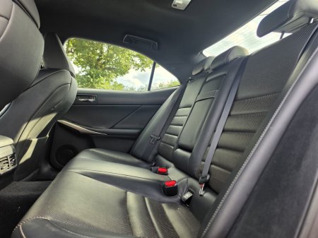 2016 Lexus IS - photo 11