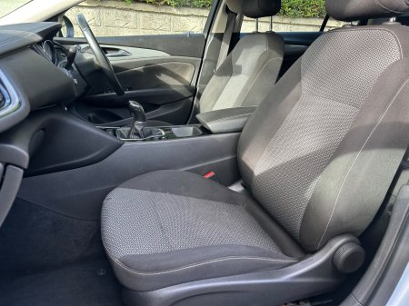 2018 Opel Insignia - photo 17