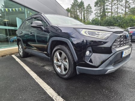 2021 Toyota RAV4 - photo 2