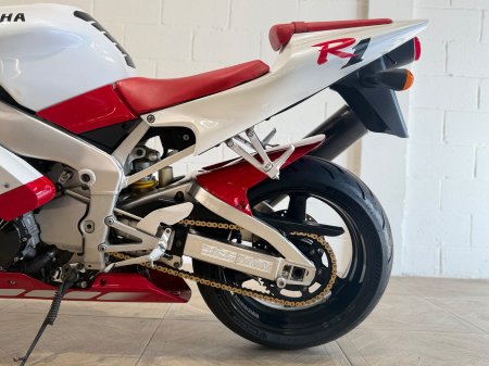 1998 YAMAHA YZF R1 - photo 10