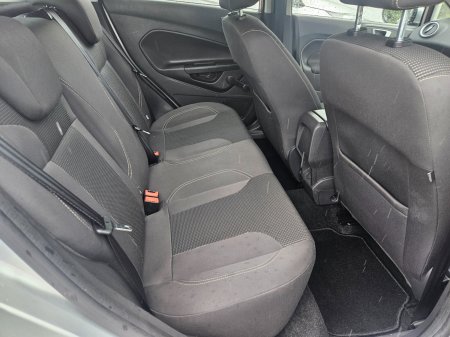 2017 Ford Fiesta - photo 17