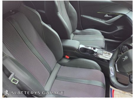 2023 Peugeot 208 - photo 8