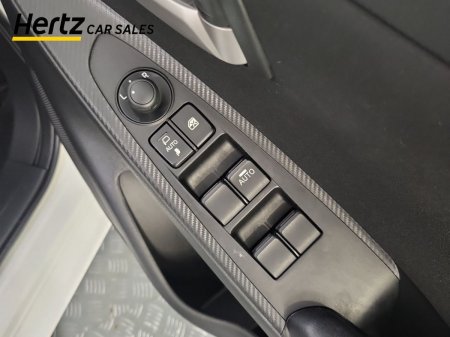 2024 Mazda Mazda2 - photo 19