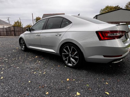 2019 Skoda Superb - photo 8