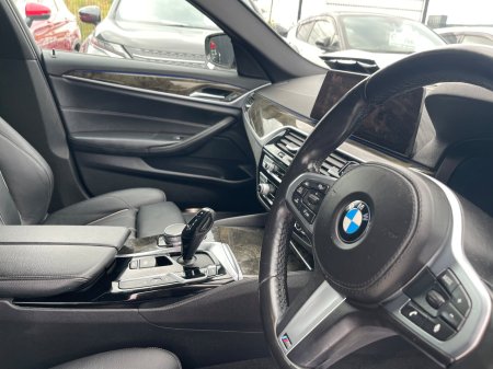 2020 BMW 5-Series - photo 9