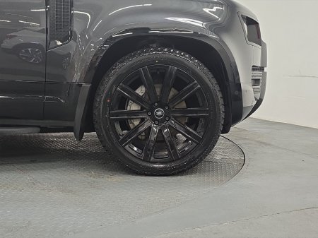 2023 Land Rover Defender - photo 8