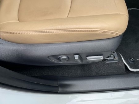 2023 Toyota RAV4 - photo 12