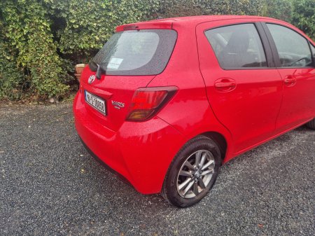 2016 Toyota Yaris - photo 4