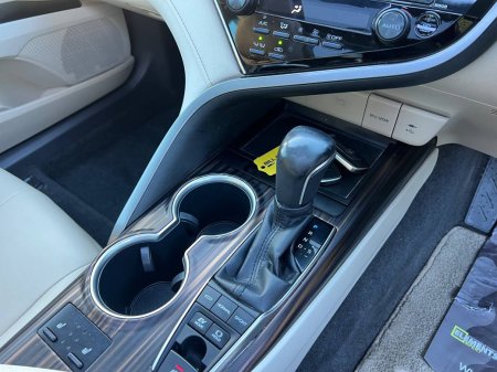 2018 Toyota Camry - photo 11