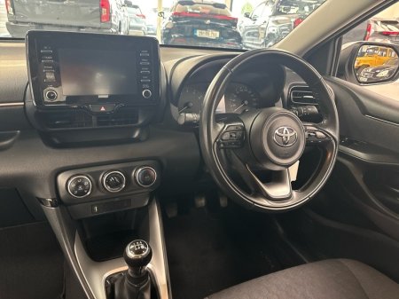 2023 Toyota Yaris - photo 8