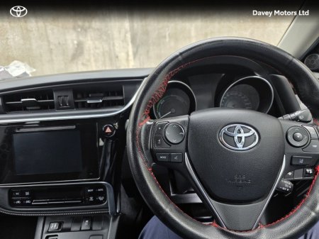 2017 Toyota Auris - photo 8