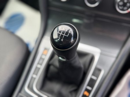 2019 Volkswagen Golf - photo 14