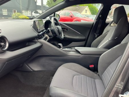 2024 Toyota C-HR - photo 6