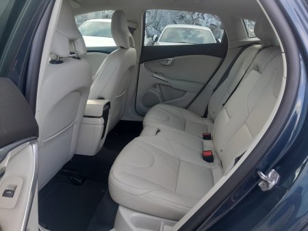 2017 Volvo V40 - photo 14