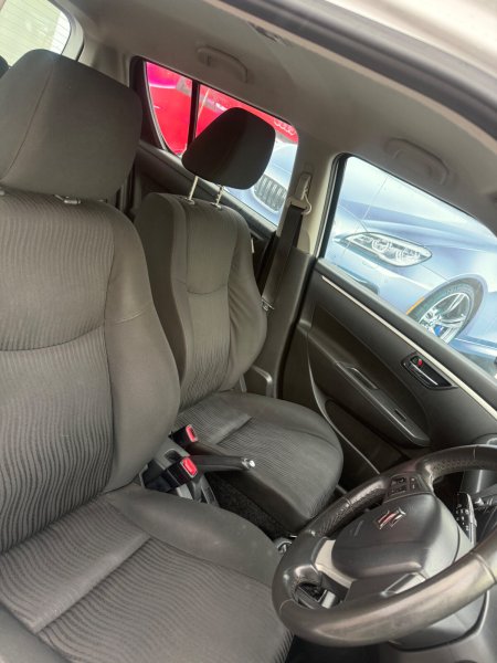 2012 Suzuki Swift - photo 5