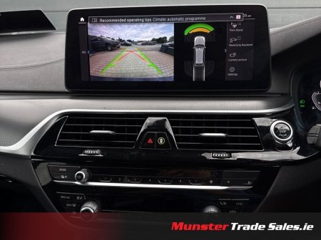 2023 BMW 5-Series - photo 14