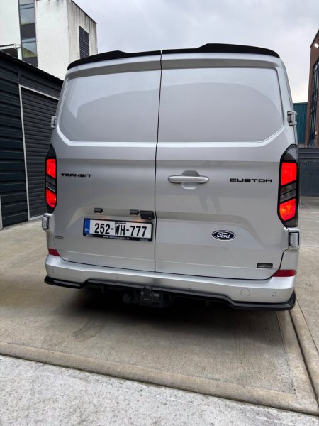 2025 Ford Transit Custom - photo 10