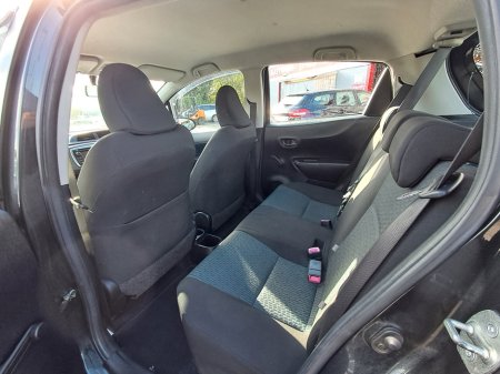 2011 Toyota Yaris - photo 10