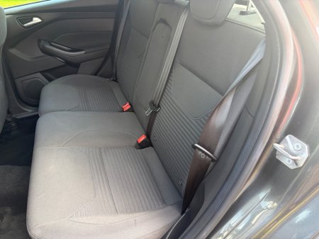 2016 Ford Focus - photo 14