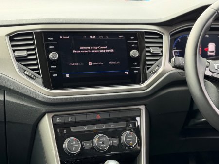 2021 Volkswagen T-Roc - photo 23