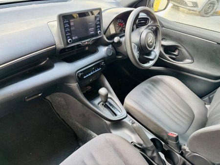 2023 Toyota Yaris - photo 8