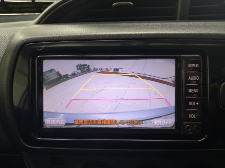2016 Toyota Vitz - photo 14