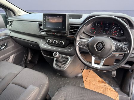 2022 Renault Trafic - photo 12