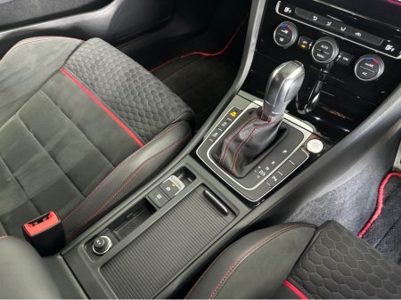 2019 Volkswagen Golf - photo 10